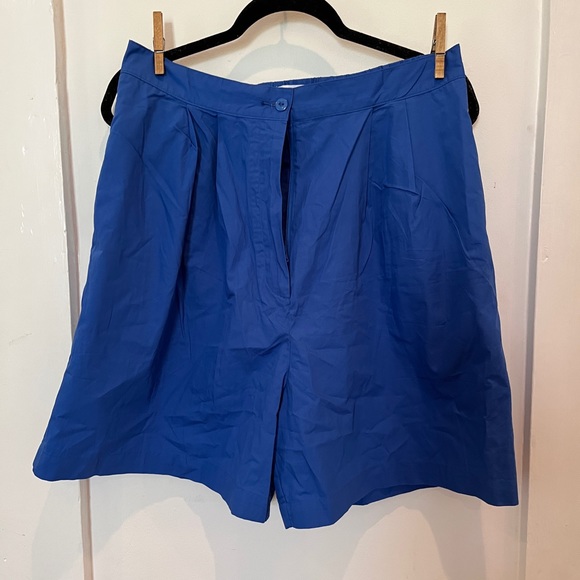 Shorts - Picture 1 of 1